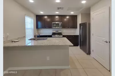 8023 W Albeniz Place, Phoenix, AZ 85043 - Photo 5