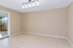 13402 W Desert Glen Dr, Sun City West, AZ 85375 - Photo 11