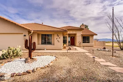 5831 E Silver Leaf Court, Hereford, AZ 85615 - Photo 11