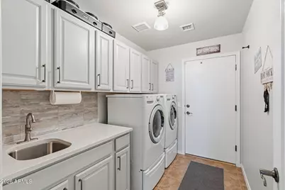 5831 E Silver Leaf Court, Hereford, AZ 85615 - Photo 39