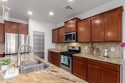 27321 N 51st Glen, Phoenix, AZ 85083 - Photo 19