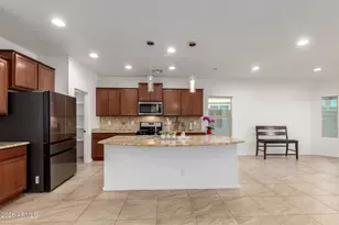 27321 N 51st Glen, Phoenix, AZ 85083 - Photo 17