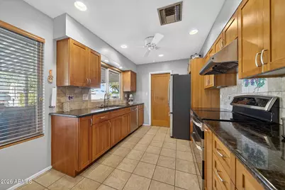 2410 E Wesleyan Drive, Tempe, AZ 85282 - Photo 15