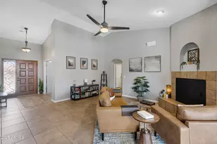 1231 E Sunburst Ln, Tempe, AZ 85284 - Photo 11