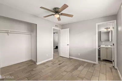 3065 W Banff Lane, Phoenix, AZ 85053 - Photo 17