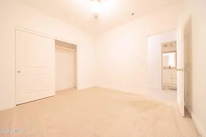 21721 W Laura Street, Wittmann, AZ 85361 - Photo 9