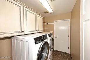 2736 E Brookwood Ct, Phoenix, AZ 85048 - Photo 19