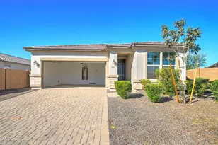 8944 N 180th Dr, Waddell, AZ 85355 - Photo 3