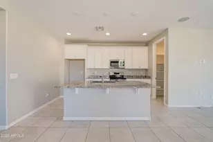 8944 N 180th Dr, Waddell, AZ 85355 - Photo 7