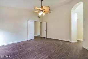 10213 W Daley Ln, Peoria, AZ 85383 - Photo 9