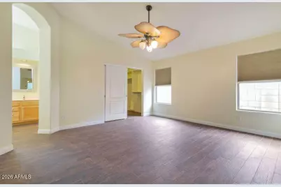 10213 W Daley Lane, Peoria, AZ 85383 - Photo 9