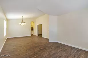 10213 W Daley Ln, Peoria, AZ 85383 - Photo 3