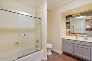 10213 W Daley Ln, Peoria, AZ 85383 - Photo 13