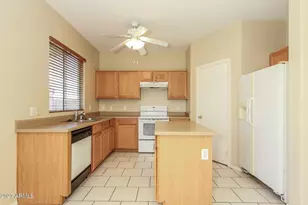 7014 S 40th Ln, Phoenix, AZ 85041 - Photo 15