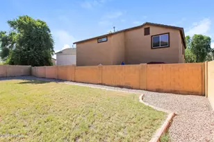 7014 S 40th Ln, Phoenix, AZ 85041 - Photo 17