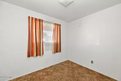 4848 W Highland Avenue, Phoenix, AZ 85031 - Photo 17