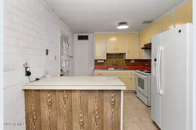 4848 W Highland Avenue, Phoenix, AZ 85031 - Photo 7