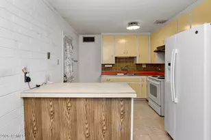 4848 W Highland Ave, Phoenix, AZ 85031 - Photo 7
