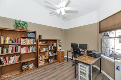 11501 W Laurelwood Lane, Avondale, AZ 85392 - Photo 9