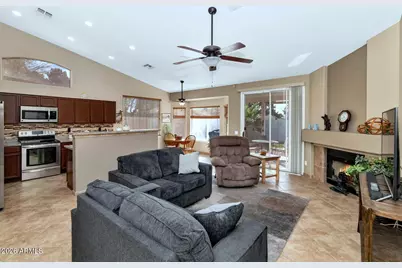 11501 W Laurelwood Lane, Avondale, AZ 85392 - Photo 11