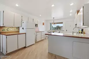 14860 N 21st Pl N, Phoenix, AZ 85022 - Photo 7