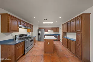 1621 S Marilyn Ann Dr, Tempe, AZ 85281 - Photo 15
