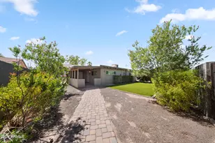 1621 S Marilyn Ann Dr, Tempe, AZ 85281 - Photo 43