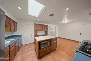1621 S Marilyn Ann Dr, Tempe, AZ 85281 - Photo 19