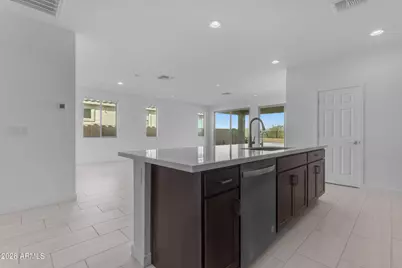 15035 S 178th Drive, Goodyear, AZ 85338 - Photo 9