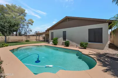 3227 W Kristal Way, Phoenix, AZ 85027 - Photo 17