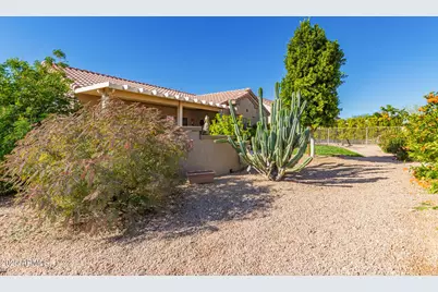 19877 N Crimson Ridge Way, Surprise, AZ 85374 - Photo 23