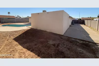 4902 W Windrose Drive, Glendale, AZ 85304 - Photo 25