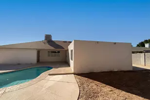 4902 W Windrose Dr, Glendale, AZ 85304 - Photo 5