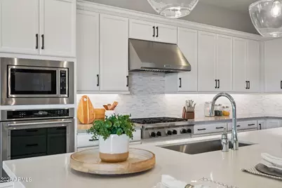 22822 N 97th Drive, Peoria, AZ 85383 - Photo 9