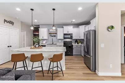 22351 N 185th Avenue, Surprise, AZ 85387 - Photo 5