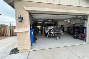 22351 N 185th Ave, Surprise, AZ 85387 - Photo 5