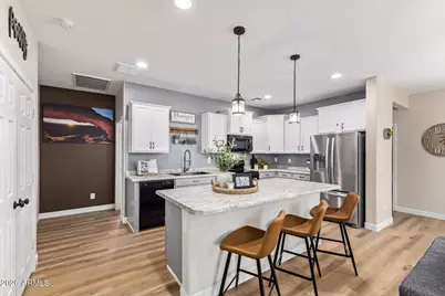 22351 N 185th Avenue, Surprise, AZ 85387 - Photo 9