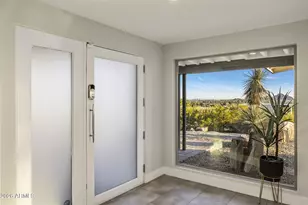 5518 E Rockridge Rd, Phoenix, AZ 85018 - Photo 9