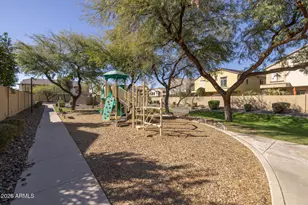 2725 E Mine Creek Rd, Phoenix, AZ 85024 - Photo 21