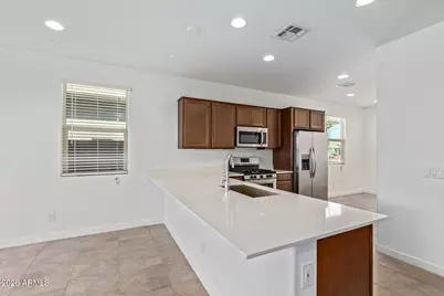 8910 W Palo Verde Drive, Glendale, AZ 85305 - Photo 7