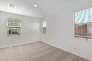 8910 W Palo Verde Dr, Glendale, AZ 85305 - Photo 11