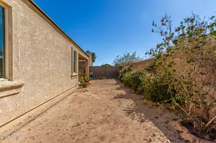 17193 W Lisbon Ln, Surprise, AZ 85388 - Photo 25
