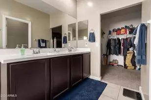 17193 W Lisbon Ln, Surprise, AZ 85388 - Photo 13