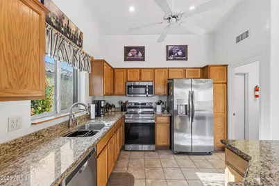 15672 W Cheery Lynn Road, Goodyear, AZ 85395 - Photo 13