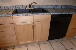 1032 E Michelle Dr, Phoenix, AZ 85022 - Photo 9