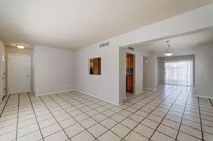 1032 E Michelle Dr, Phoenix, AZ 85022 - Photo 3