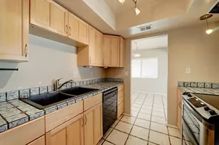 1032 E Michelle Dr, Phoenix, AZ 85022 - Photo 13