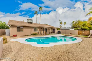 10765 E Sahuaro Dr, Scottsdale, AZ 85259 - Photo 29