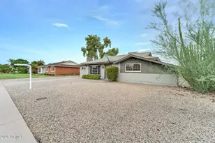 3920 W Tuckey Ln, Phoenix, AZ 85019 - Photo 3