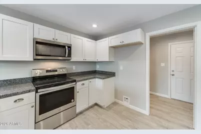 3920 W Tuckey Lane, Phoenix, AZ 85019 - Photo 9